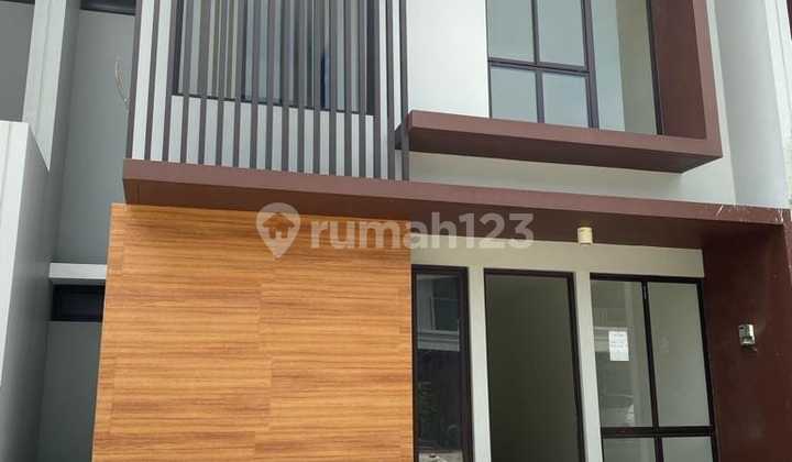 Rumah Disewakan di Casajardin Lt.126m2 (7X18) Lb.138m2 4+1Kt, 4+1Km Semi Furnished Ready Disewakan 28 Februari 2026 Harga: 110Jt/Thn Rumah Disewakan di Casajardin Lt.126m2 (7X18) Lb.138m2 4+1Kt, 4+1Km Semi Furnished Ready Disewakan 28 Februari 2026 Harga: 110Jt/Thn