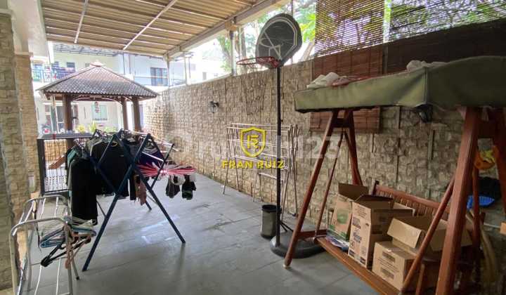 Rumah bagus dan menarik Dijual di Casajardin, Best Location, Siap Huni dekat Pik Uk.14x15m LB/LT.215/210 5+1 KT, 4+1 KM SHM PLN 5.500 VA PAM Harga: 6,5M 2