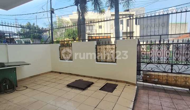 For Rent Green Garden House LT 144 M2 (8X18) LB 208 M2 2 Floors 3+1 Bedrooms 2+1 Bathrooms SHM Empty Without AC + Furnished Price 100 Million Per Year (Min 2 Years) 2