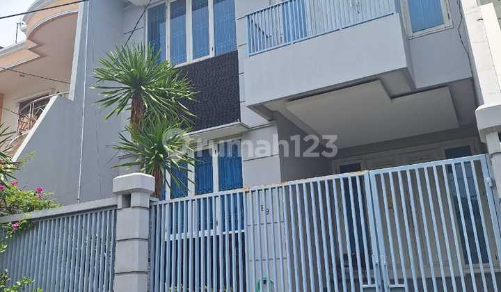 Komplek Grawisa . Jl Tubagus Angke-pesing,  Jakarta Barat lt.162m2 2Lantai  KT 3+1 KM 3+1 SHM Buka di 4M bisa nego 2