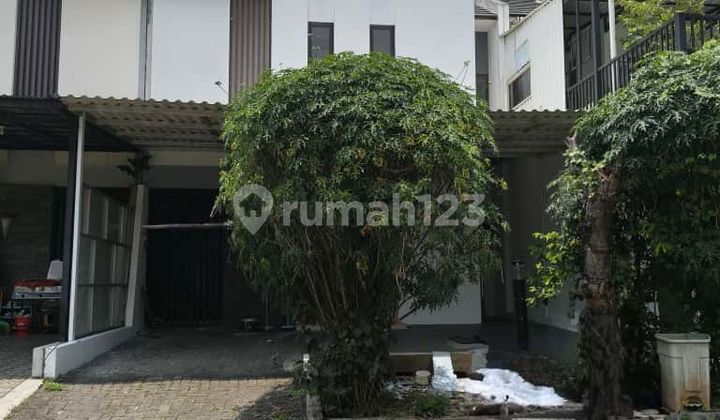Disewa rumah di Casajardin  LT 8x18 KT 3+1 KM 3+1 Sudah di Cat bersih Harga 85juta/tahun nego