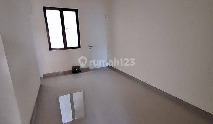 Jual Cepat Rumah Taman Ratu 3 Lantai. Baru, Bagus, Menarik, Jarang Ada, Murah  2