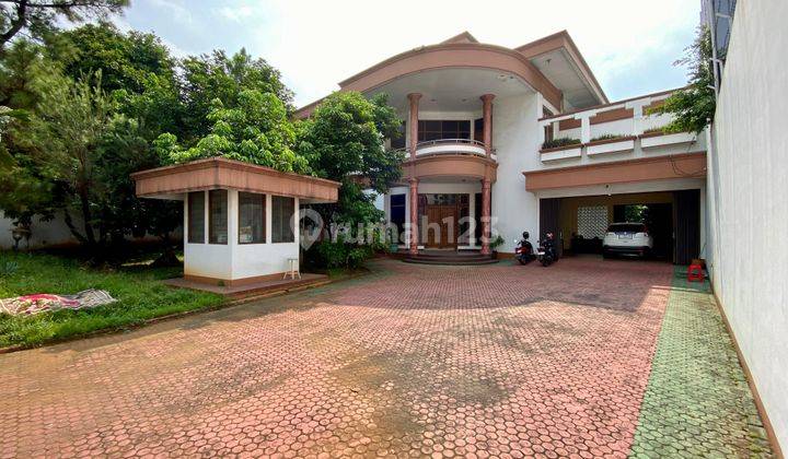 Rumah Dijual di Arjuna Utara Dekat dengan Kampus Esa Unggul dan Mall Taman Anggrek - HITUNG TANAH, BANGUNAN BONUS Lt.1572m2 (25x62) Lb.1572m2 SHM Harga: 36jt/m2 2
