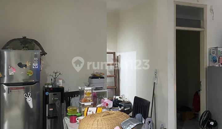 Harga Turun Dijual Rumah Green mansion - Surat : SHM pribadi - Apakah Properti Waris : Tidak - PBB sampai 2024 :  lunas SPEC PROPERTI - Luas Tanah : 102 m2..6x15..bentuk ngantong - Luas Bangunan : full - Hadap : utara - Kamar Tidur : 4+1 - Kamar Mandi : 3 2