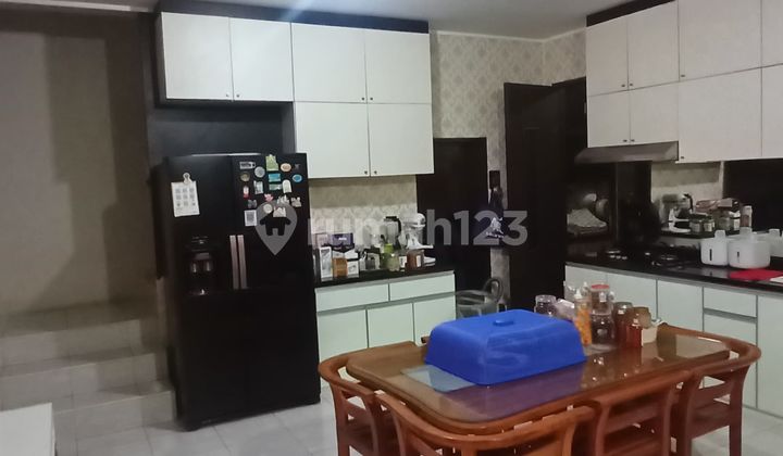 Dijual Rumah Foresta Naturale - Full Furnish Bsd City Lokasi Strategis di Kawasan *Premium Foresta Naturale, Hunian Nyaman dengan Lingkungan Asri dan Tenang. Spesifikasi Rumah: - Luas Tanah: 144 M² (8 × 18) - Luas Bangunan: 174 M² - Arah Bangunan: Barat L 2