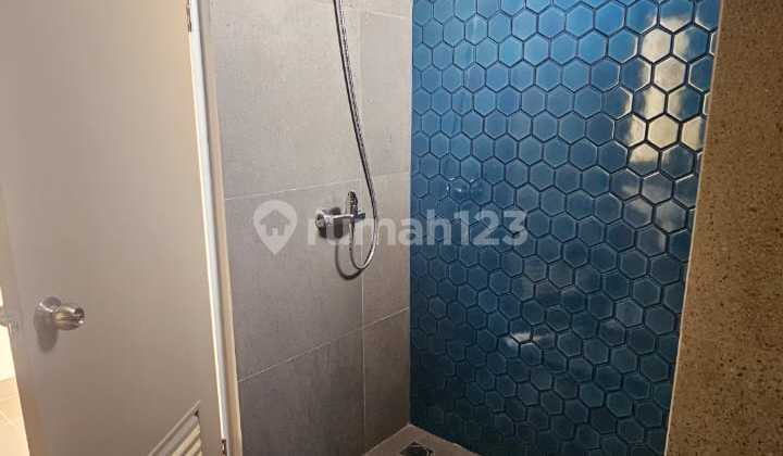 Quick Sale: Nara Village Cluster House in Gading Serpong. Nice, Attractive, Rare, Affordable. 2