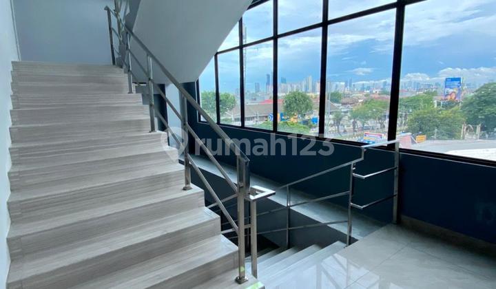 Building on Panjang Street, Sunrise Garden, Land Area 780m², Building Area 600m², Floor 1 area 550m², Floor 2 area 600m², Floor 3 already occupied with IPL 25,000/m²/month. Parking under the building with a capacity of 24 cars, shared (also possible to park outside the building). Rental price per floor 790 million/year/floor. Building on Panjang Street, Sunrise Garden, Land Area 780m², Building Area 600m², Floor 1 area 550m², Floor 2 area 600m², Floor 3 already occupied with IPL 25,000/m²/month. Parking under the building with a capacity of 24 cars, shared (also possible to park outside the building). Rental price per floor 790 million/year/floor.