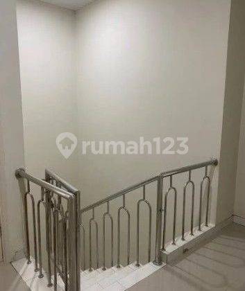 Rumah 2 Lantai Shm Bagus Utara 2