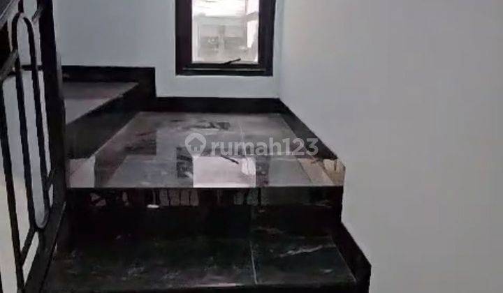 Rumah Baru 3 Lantai Shm Baru Murah Banget 2