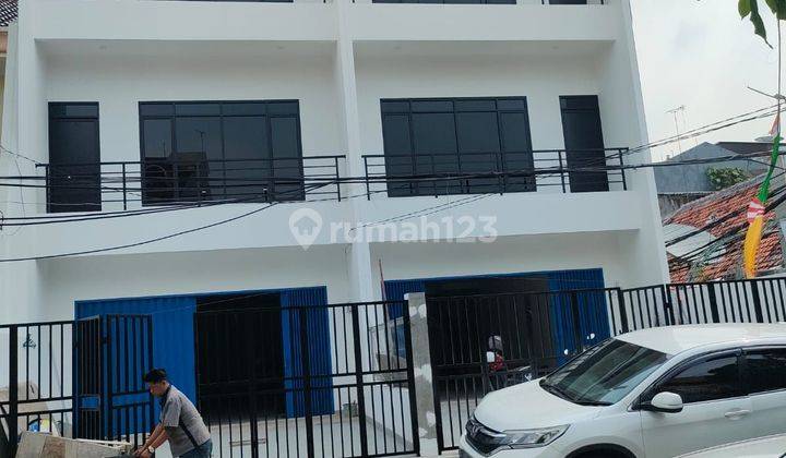 Ruko 132 m SHM Baru Pinggir Jalan Cocok Untuk Tinggal Atau Kantor 1