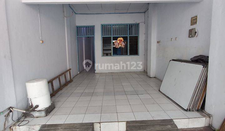 Rumah 3 Lantai Shm Bagus Selatan Siap Huni 2