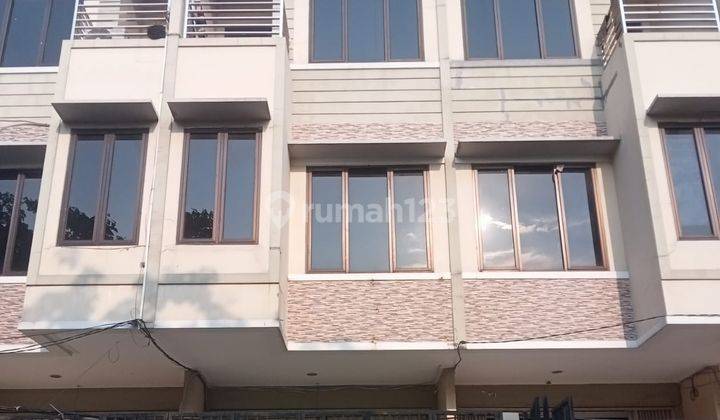 Murah Ruko di Tanjung Duren Utara 68.0 m² Unfurnished SHM 1