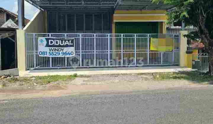 New cheap shop house zero on Cerme Gresik main road, near Cerme Toll Gate. New cheap shop house zero on Cerme Gresik main road, near Cerme Toll Gate.