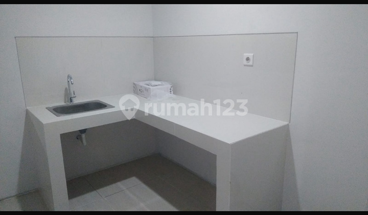 Disewakan Rumah Baru Gress Northwest 2LT+Attic Room Citraland Utara 2