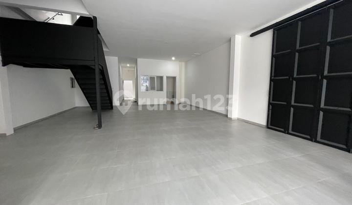 Good Ruko Buah Batu, Bandung Main Road