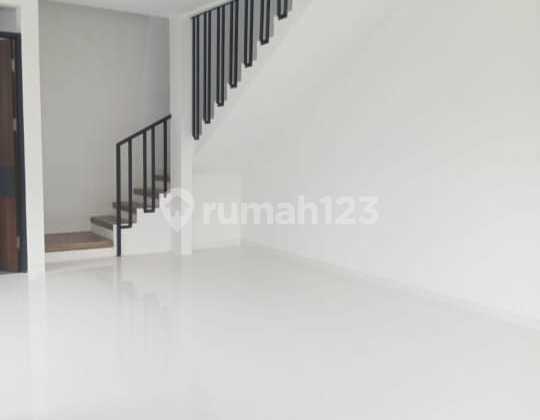 2-Story House Ready to Occupy Mekarwangi