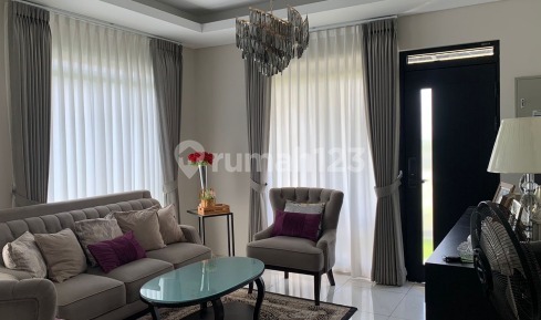 Rumah 2 Lantai Bagus di Kota Baru Parahyangan Tatar Tarubhawana