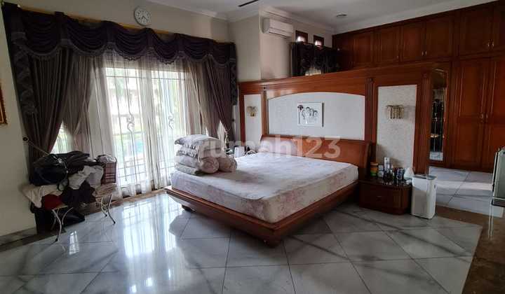 Rumah 3 Lantai Bagus di Setra Duta, Bandung Mainroad 2