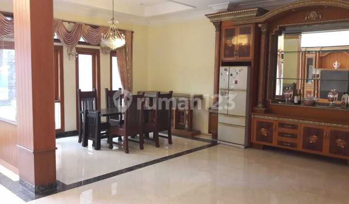 Rumah 2 Lantai Bagus di Setra Duta, Bandung