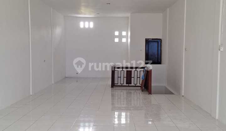 Dijual Ruko 2LT Poros Jalan SKMA Gubernuran Manokwari Papua FW
