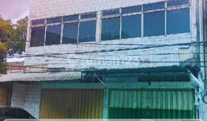 For Sale 3-Storey Shop House on Diponegoro Main Road, 2 Strategic Shop House Lots 1