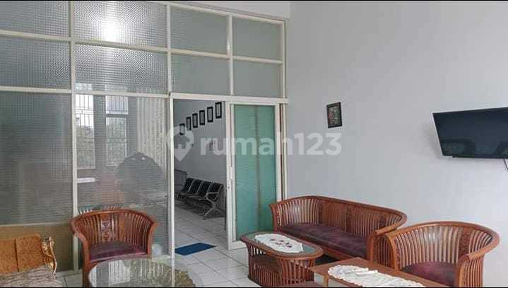 For Sale, Ready-to-Use 3-Story Shop House on Andi Tonro Axis, Green Home WJ Shop House. 2
