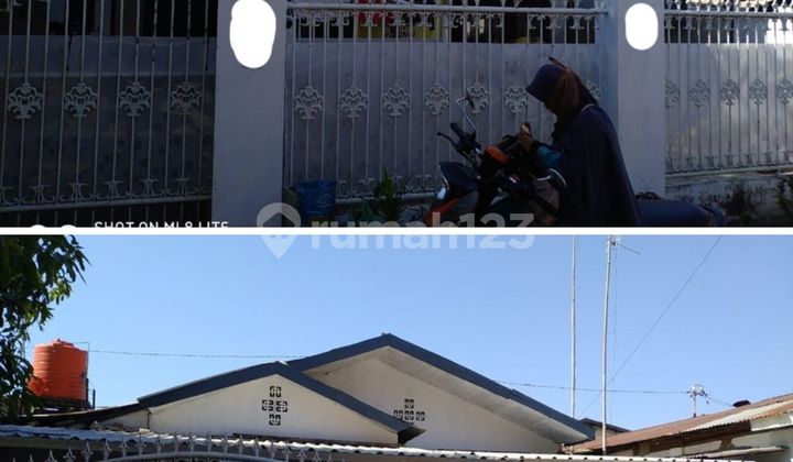 For Sale 1-Story House in Downtown Makassar, Baji Pangngai Street, Negotiable ER 1