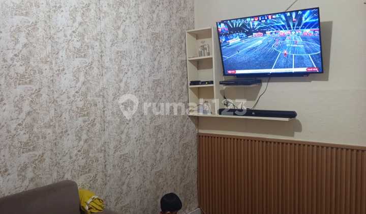 For Sale: 2-Story Semi-Shophouse on Haji Borra Axis, Price 1.5 Billion Negotiable, Contact via VC. 2