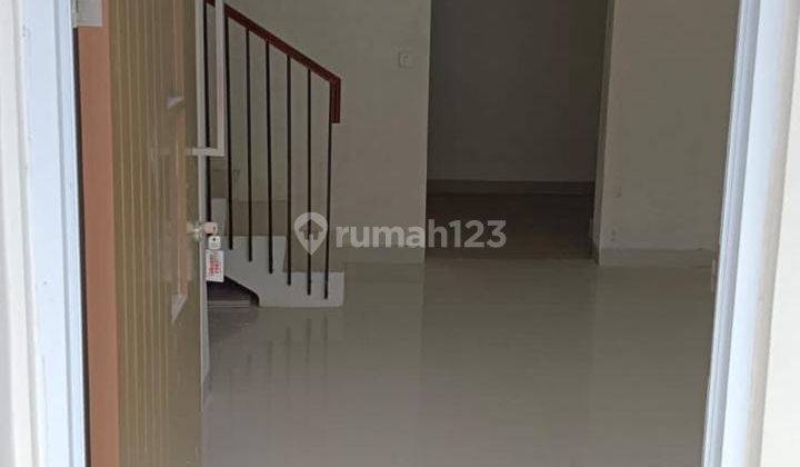 Dijual Rumah Minimalis Cantik Siap Huni 2LT Sakura Park Royal SH  2