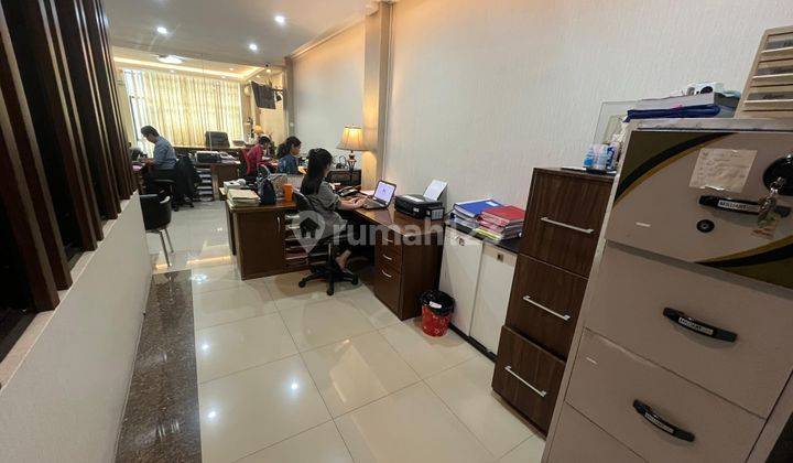 Dijual Rumah 2LT Poros Jalan Tupai Dalam Kota Strategis CR  2