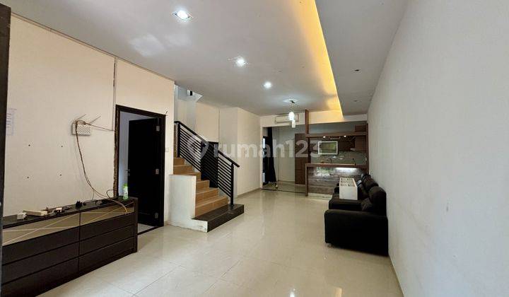 ruang tamu perumahan cipta residence