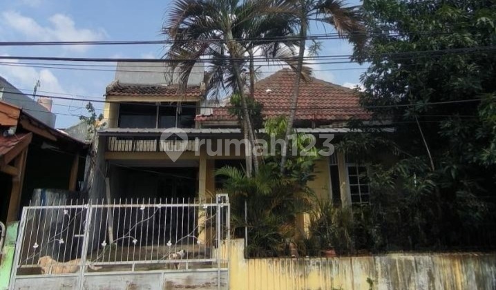 Rumah Bangunan Lama Posisi Hook Jalan Gardena Raya Kota Baru Bekasi Barat Strategis Bebas Banjir