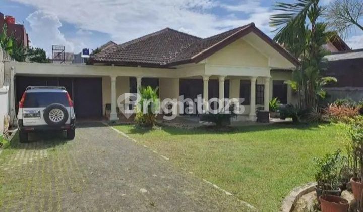 Rumah Dengan Tanah Luas Di Condet Jakarta Timur Pinggir Jalan Strategis Cocok Untuk Hunian Dan Pengembangan Bisnis
