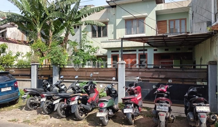 Rumah Cipinang Cempedak Jatinegara Jakarta Timur Strategis Bebas Banjir