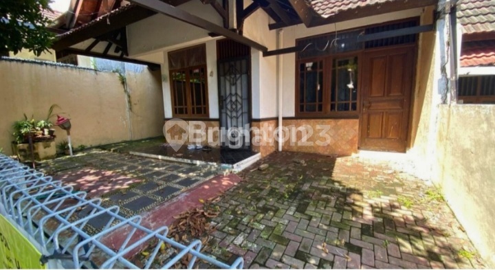 Rumah Villa Aster 2 Full Furnish Banyumanik Semarang Jawa Tengah Strategis Bebas Banjir 2