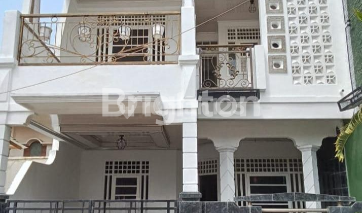 Edisi Terjun Harga BU!!!. Rumah Cantik 2 Lantai Di Perumahan Graha Harapan Mustika Jaya Bekasi Timur Strategis Bebas Banjir