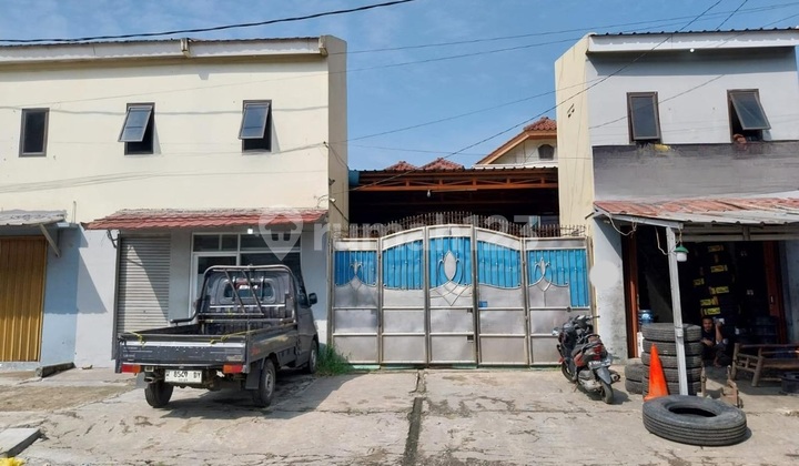 Rumah Cantik dengan 3 Unit Ruko 2 Lantai Cakung Jakarta Timur Strategis 2