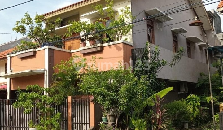 Rumah Asri 2 Lt Komplek Malaka Asri Duren Sawit Jakarta Timur Strategis