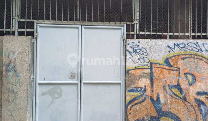 Rumah Butuh Renovasi Total Pasar Baru Jakarta Pusat Kawasan Bisnis Potensial