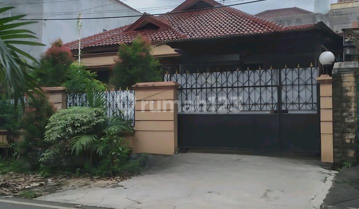 House in Duren Sawit Complex East Jakarta Strategic No Flooding