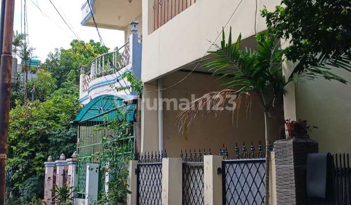 Rumah 2 Lt Plus Kostan Full Furnish Senen Jakarta Pusat Strategis Bebas Banjir