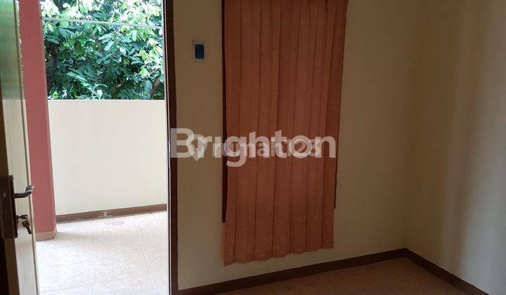 Rumah Kontrakan Dua Lantai 12 Pintu 2