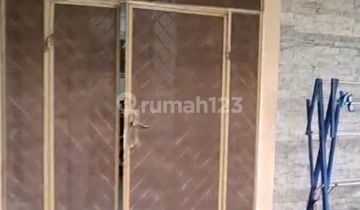 1.5 Story House in Taman Modern Cakung Residential, East Jakarta, Strategic Location, Flood-Free 2