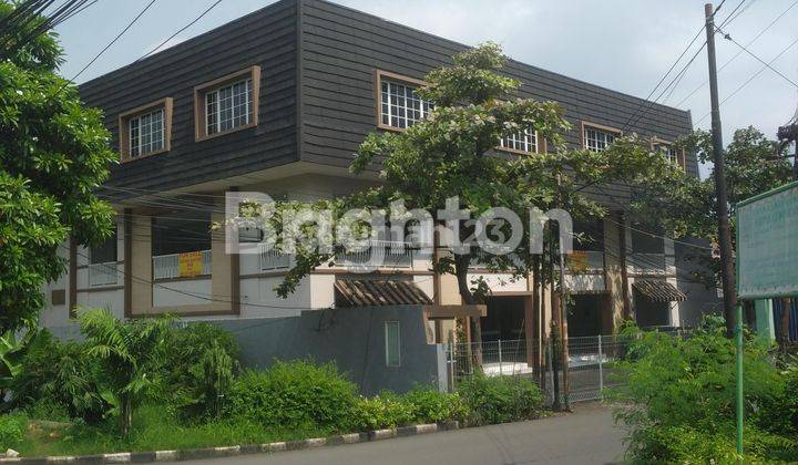 GEDUNG BARU 3.5 LANTAI CIPINANG MUARA 1 KALIMALANG JAKARTA TIMUR HOOK STRATEGIS 1