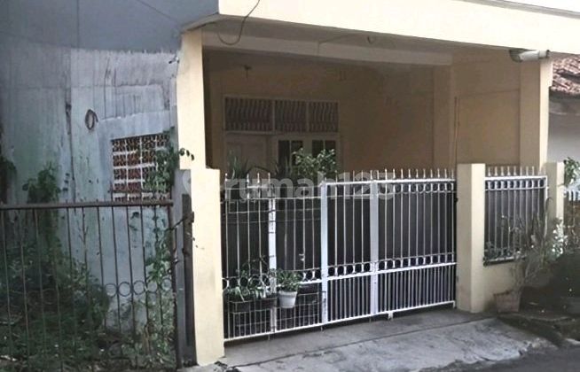 2-Story House, Aneka Elok Housing Complex, Penggilingan, Cakung, East Jakarta, Strategic Location, Flood-Free 2-Story House, Aneka Elok Housing Complex, Penggilingan, Cakung, East Jakarta, Strategic Location, Flood-Free