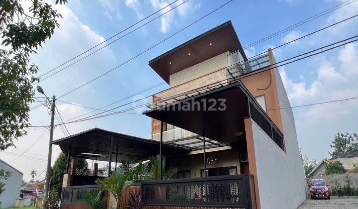 Rumah Fully Furnished 3 Lantai Di Bogor 2