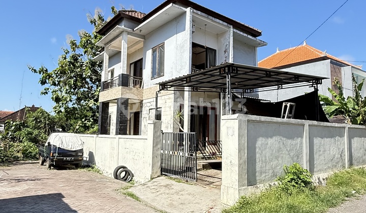  Dijual Rumah 2 Lantai Dekat Kampus Unud Jimbaran – Harga Murah!  2