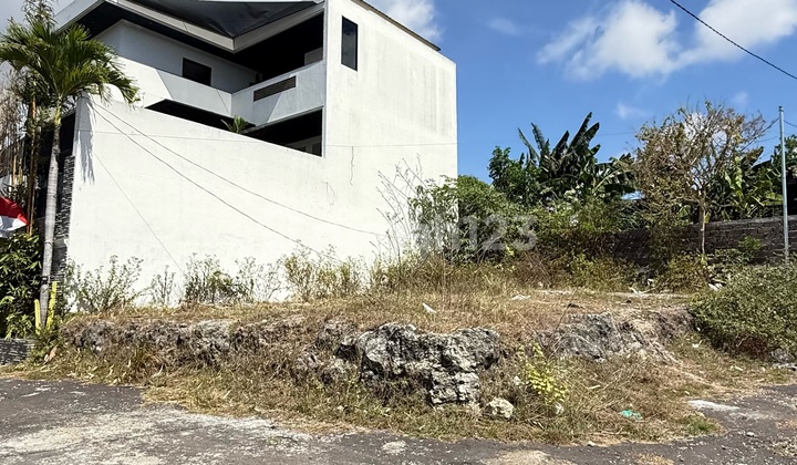 Dijual Tanah Posisi Hook Di Lingkungan Villa – Nuansa Udayana Jimbaran, Bali Dijual Tanah Posisi Hook Di Lingkungan Villa – Nuansa Udayana Jimbaran, Bali