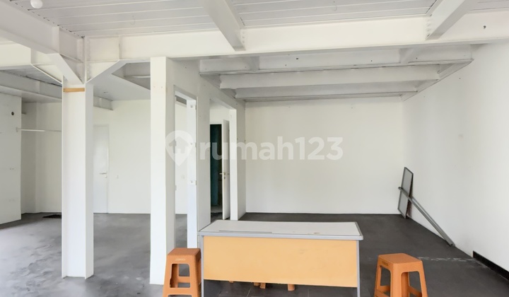 2-Storey Warehouse for Sale Cheap in Kerobokan - Below Market Price 2-Storey Warehouse for Sale Cheap in Kerobokan - Below Market Price
