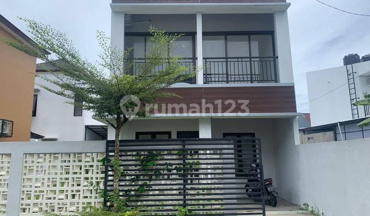 Dijual Murah - Rumah 2 Lantai Dekat Kampus Udayana, Jimbaran